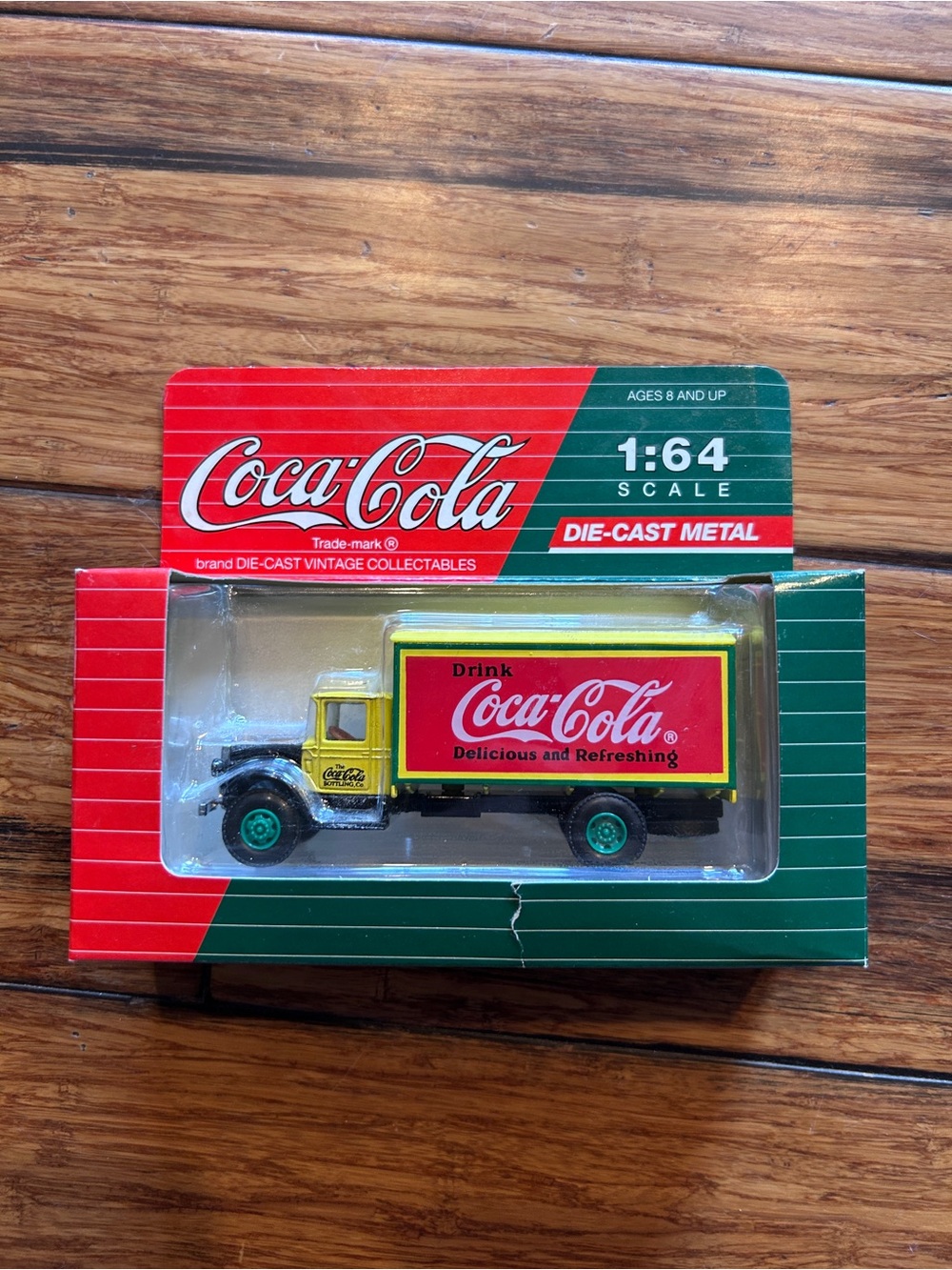 Coca-Cola Vintage Vehicles. 1:64 scale die cast metal vehicle. Mack Model BM c01